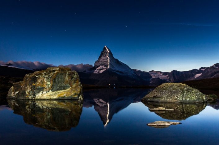 Bild beleuchtetes Matterhorn
