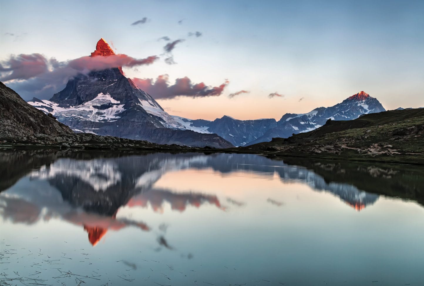 Matterhorn_and_the_Riffelsee_original