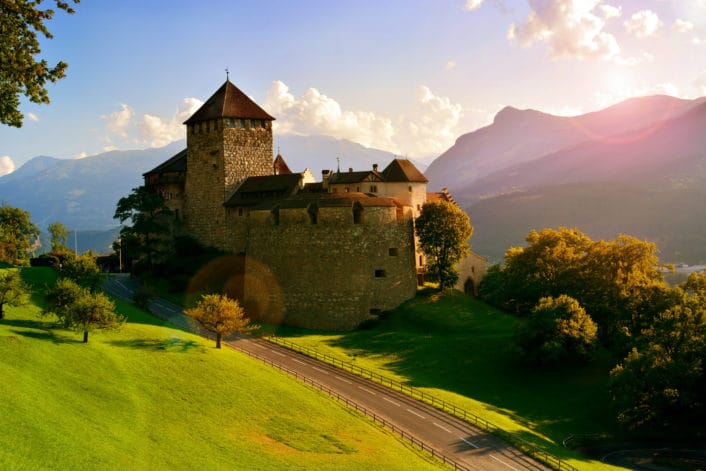 Liechtenstein_vaduz-castle-flickr-justin-leberge