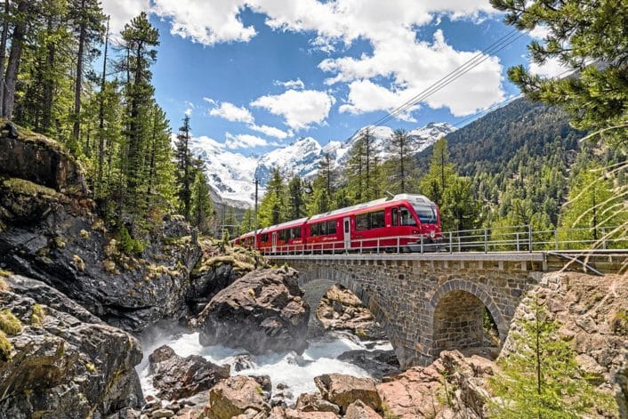 RhB_Bernina-Express-Morteratsch